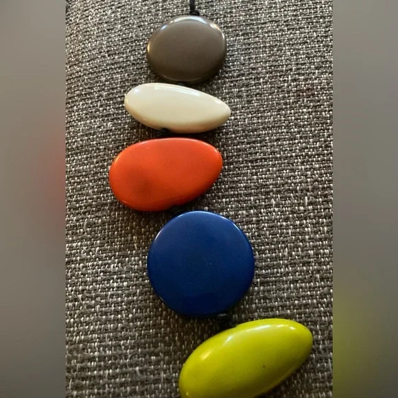 JACKIE BRAZIL Colorful Geometric Beaded Necklace - Picture 5 of 11